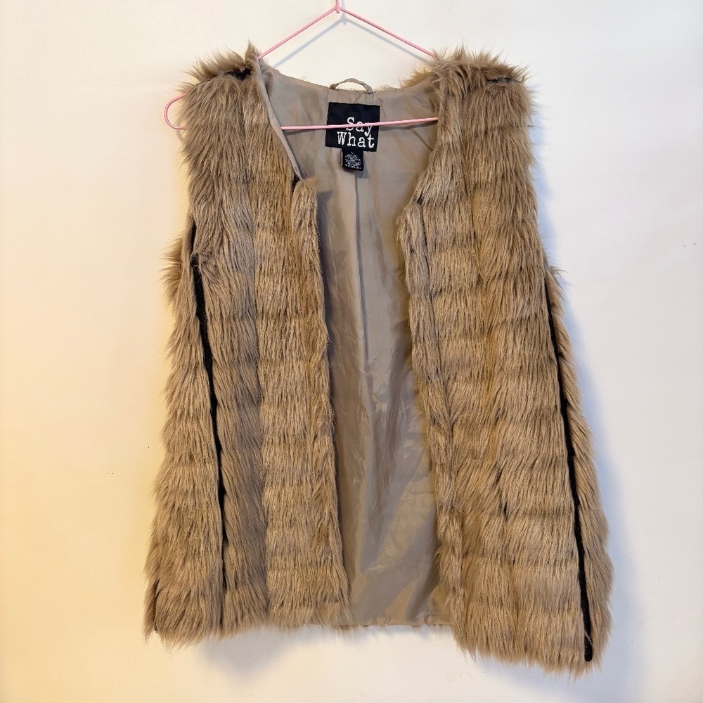 Say What Faux Fur Open Front Sleeveless Vest Tan Stripes Womens Size Large